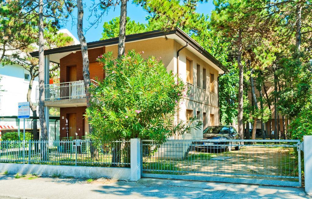Elia Apartment Bibione Exterior foto
