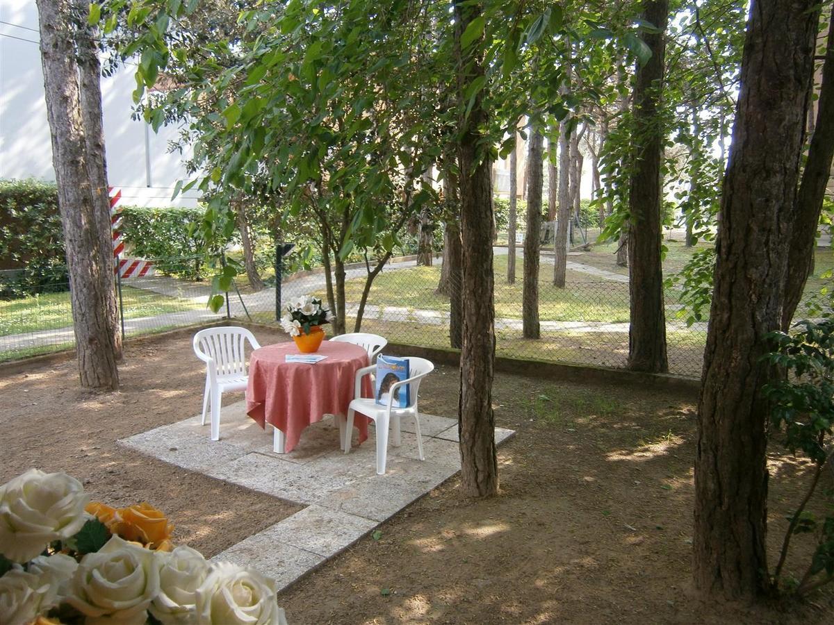 Elia Apartment Bibione Exterior foto